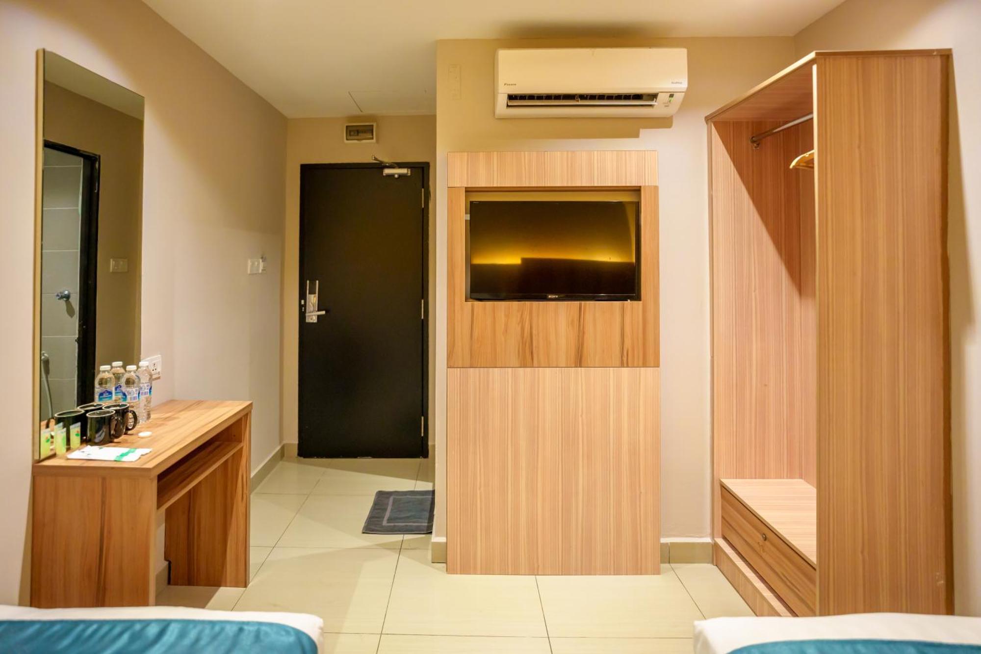 Alaxis Hotel 3*
