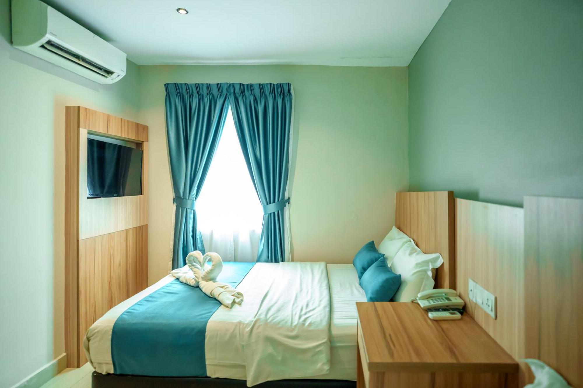 Hotel Alaxis 3*